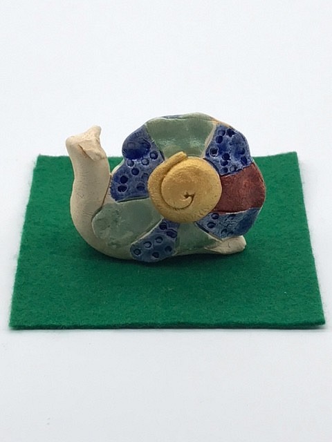 041-0018　置物 インテリア 和陶器 和モダン /カタツムリ(平・青色) 1枚目の画像