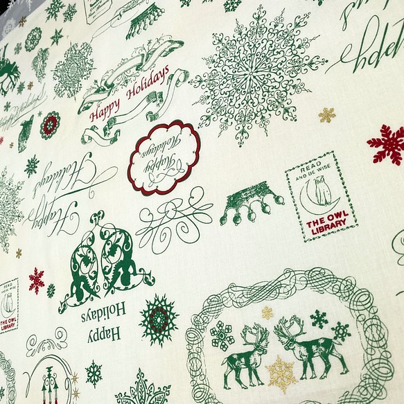 国産コットン  ルシアン   Happy Holiday   クリスマス 50cm単位カット   X61 1枚目の画像
