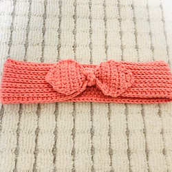 ハンドメイド毛糸リボンヘアバンドピンク手編み 1枚目の画像