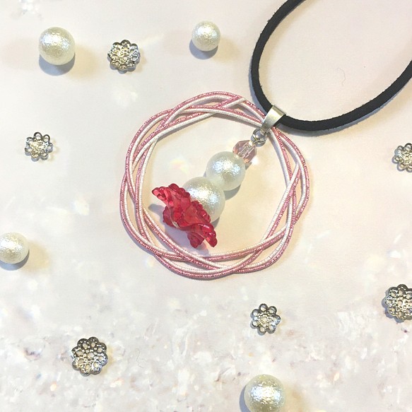 水引の輪っか＆雪だるまのネックレス（ピンク色） 1枚目の画像