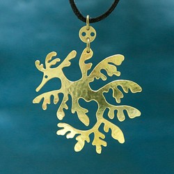 リーフィーシードラゴン　ネックレス　真鍮 1枚目の画像