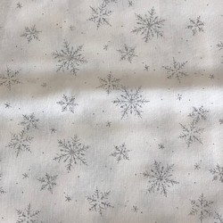 シルバーラメ　雪の結晶　コットン生地 1枚目の画像