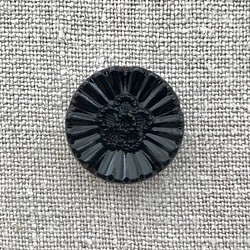 チェコ　ヴィンテージ　ガラスボタン　ブラック　22mm 1個 [B20-39] 1枚目の画像