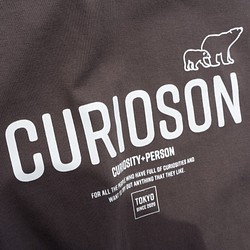超SALE CURIOSON オリジナル クマ ロゴ Tシャツ 6.2oz（チャコール）Mサイズのみ残り1点 1枚目の画像