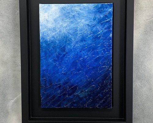 アクリル画の原画。「ブルーを基調にした深海」サイズは22.7㎝×15.8㎝