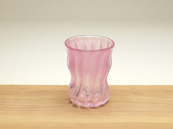モール冷酒杯　（ピンク） 1枚目の画像
