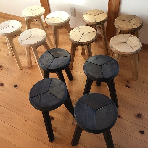 4脚セット【木の丸椅子】木製三脚スツール 椅子（チェアー）・スツール 