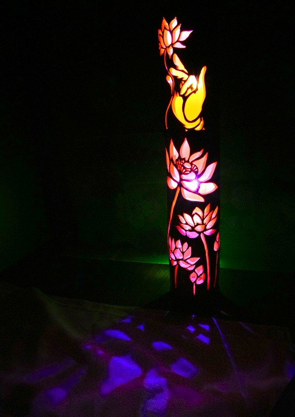 竹灯籠　カラー　〜仏の手〜 1枚目の画像