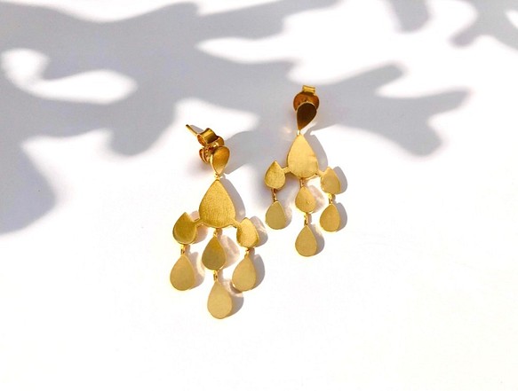 The Taji Earrings (レインドロップ) gstaaddelivery.x10.mx