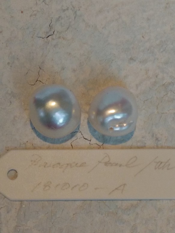 大粒！天然バロック真珠のピアスorイヤリング 1枚目の画像