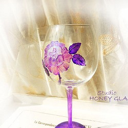 ワイングラス　～クラシックローズ・パープル＆パール02　（絵付けガラス） 1枚目の画像
