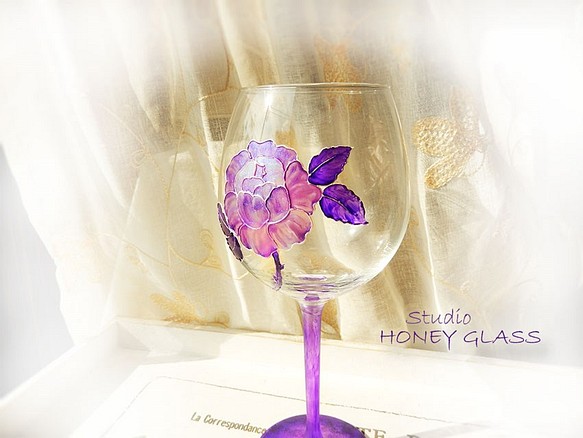 ワイングラス　～クラシックローズ・パープル＆パール02　（絵付けガラス） 1枚目の画像