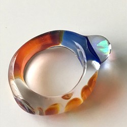 ホワイトオパールガラスの指輪 A 220921 1枚目の画像