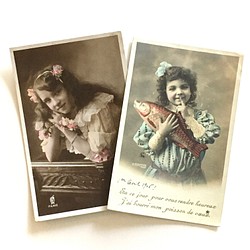 古董明信片 2 套 | 肖像女孩，拿著魚的女孩（法國） 第1張的照片