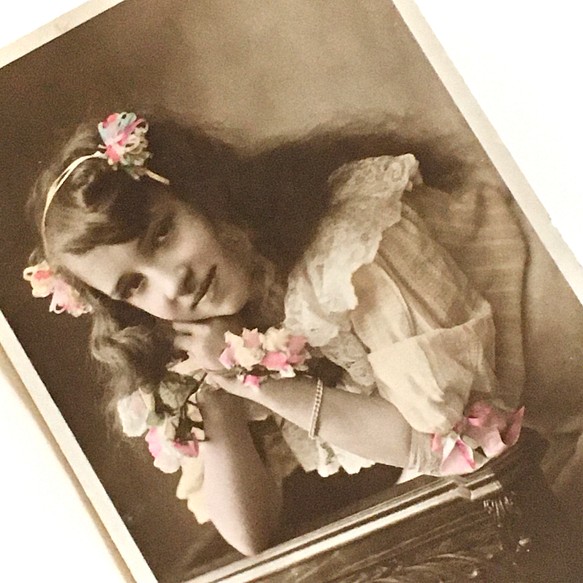 古董明信片 2 套 | 肖像女孩，拿著魚的女孩（法國） 第4張的照片
