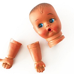 娃娃臉部分+手配件|老式橡膠娃娃 第1張的照片