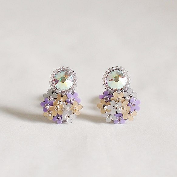 [耳環]珠寶和花束紫羅蘭 第1張的照片