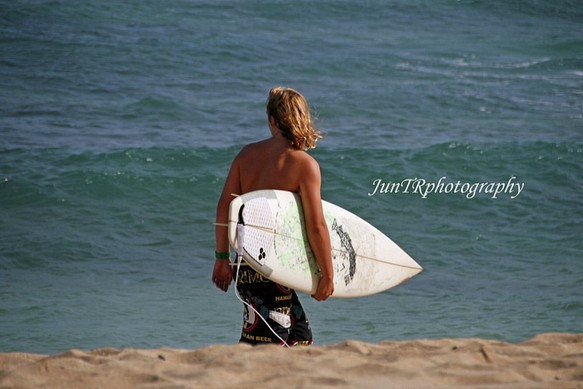 【Going Surfing】ハワイ写真　サーフィン　ビーチ　オアフ島　海　南の島　南国　風景写真　マットフレーム 1枚目の画像