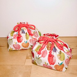 りんごの弁当袋  2枚セット 入園グッズ 入学グッズ ランチョンマット ランチマット 1枚目の画像