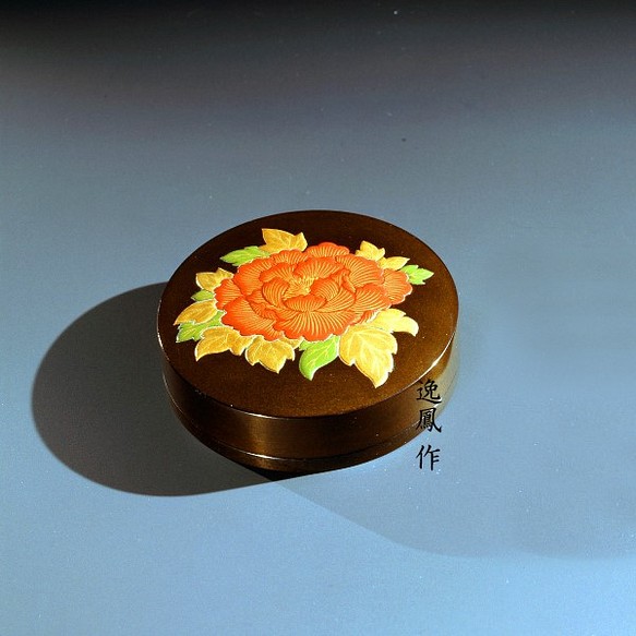 香盒 香合 銅合金製 牡丹紋様 1枚目の画像