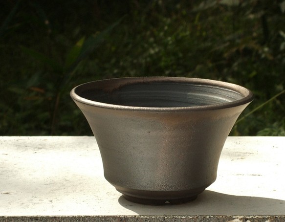 KinGinguro Pot (植木鉢） 1枚目の画像
