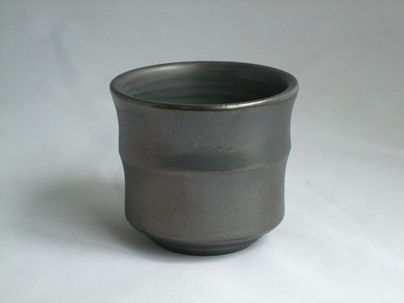 銀黒ポット（植木鉢） 1枚目の画像