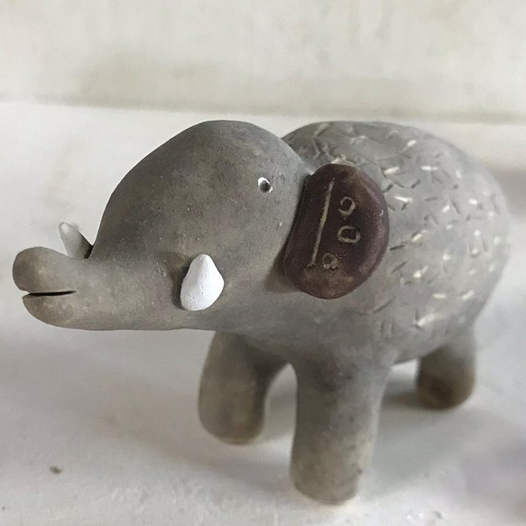 大象（單調）O-378-1 陶瓷/大象/大象 第1張的照片