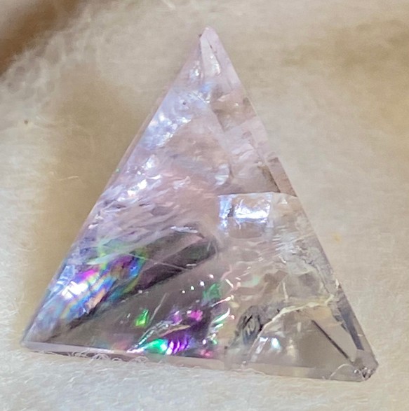 【大宇宙との融合✨】アメジスト　トライアングラー　ピラミッド　三角錐 1枚目の画像