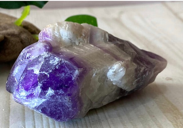 シェブロンアメジスト ツイン 紫水晶 ラフストーン 原石 - 天然石