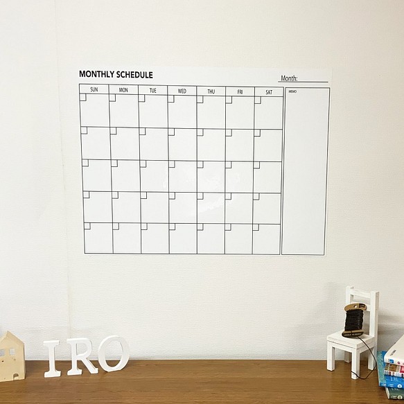 シールタイプのホワイトボード カレンダー メモ カレンダー リメイクシートストアいろどり 通販 Creema クリーマ ハンドメイド 手作り クラフト作品の販売サイト