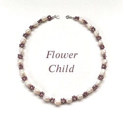 Flowerビーズネックレス / pearl × purple 1枚目の画像