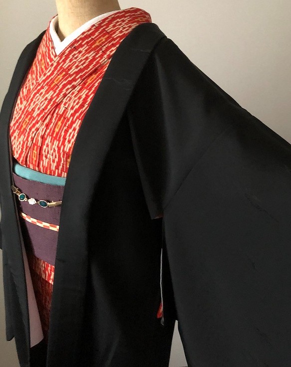 正絹　袷羽織　黒紋付地の紋抜き　ブラックジャケット風に 1枚目の画像
