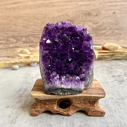 大感謝セール ぶどうアメジスト グレープアメジスト 紫水晶 原石 天然石 ～Bacchus 置物