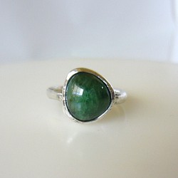 Sold 天然グリーンガーネットの指輪 1枚目の画像