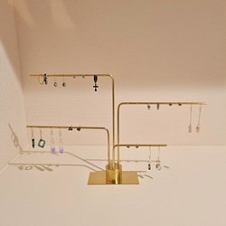 【穴ありver.】ピアススタンド 4本  真鍮製 オリジナル　ネックレス   アクセサリー kmetal 1枚目の画像