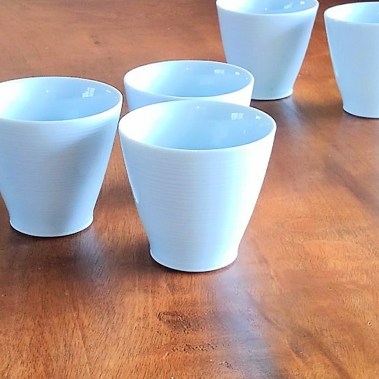線刻　ゆのみ茶碗 〈白磁　カップ〉 1枚目の画像