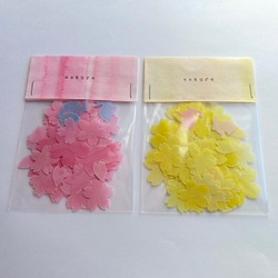 桜L・Mサイズ ほんのり透けるペーパーフレーク【ピンク×黄色】クラフトパンチ　アルバム、色紙やラッピングに 1枚目の画像