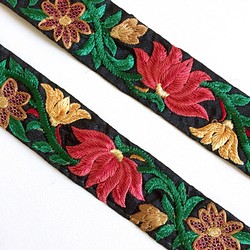 インド刺繍リボン ブラック 蓮 1枚目の画像