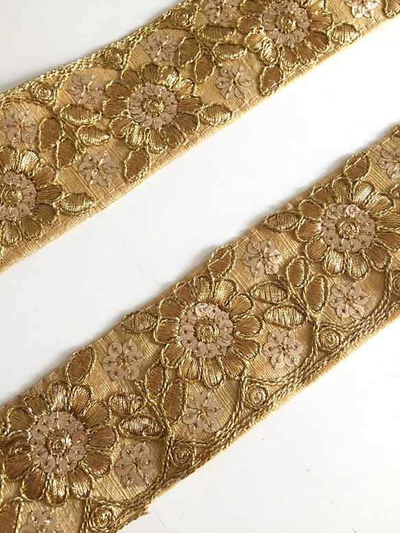 【50cm】インド刺繍リボン　ゴールドスパンコール 1枚目の画像