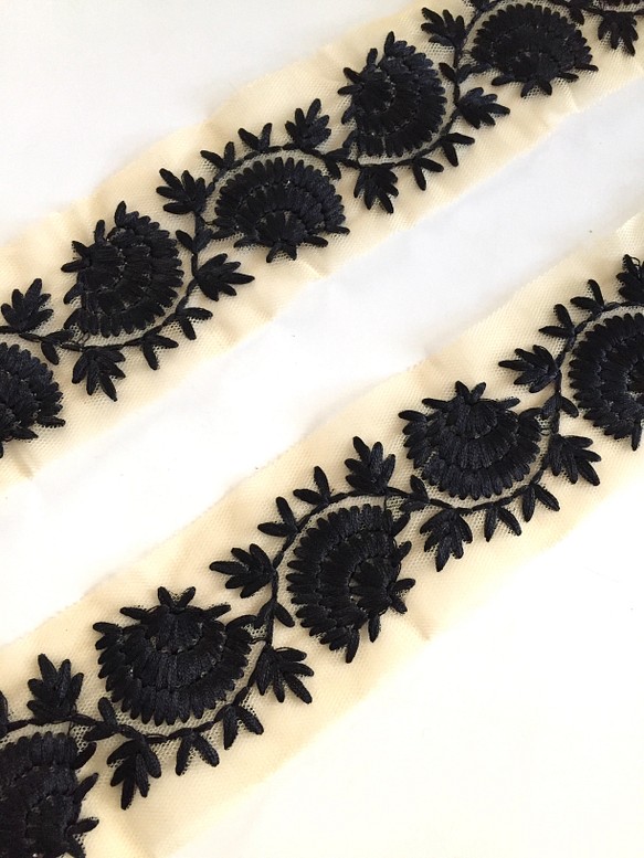 【50cm】インド刺繍リボン ブラック　ネット 1枚目の画像