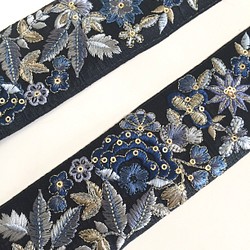 【50cm】インド刺繍リボン　ブラックxブルー　シルク 1枚目の画像