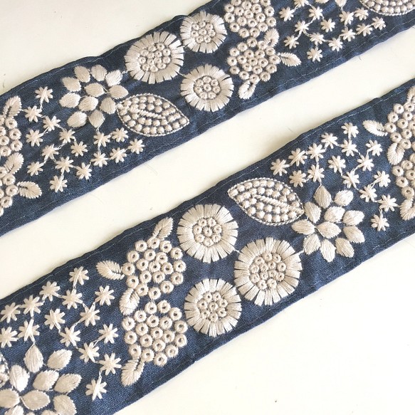 【50cm】インド刺繍リボン  ブルーグレー　シルク　SS80 1枚目の画像