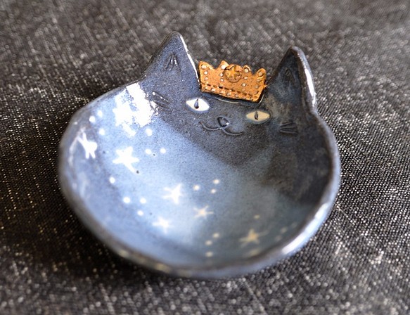 的“金皇冠”三尺小碗KING貓 第1張的照片
