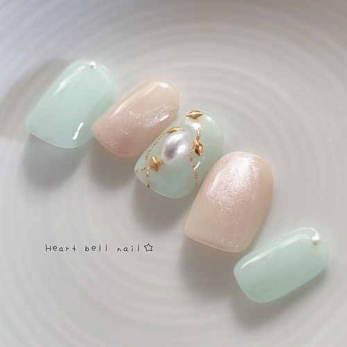 宇宙のゆらめき ネイルチップ 春ネイル パール ペールグリーン ネイルチップ ネイルシール Heart Bell Nail 通販 Creema クリーマ ハンドメイド 手作り クラフト作品の販売サイト