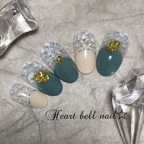 ビーズ スパンコール 秋冬ネイル ネイルチップ ネイルシール Heart Bell Nail 通販 Creema クリーマ ハンドメイド 手作り クラフト作品の販売サイト