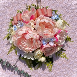 ＊Flower wreathe♡ピオニーのスワッグ風リース♡アーティフィシャルフラワー♡29㎝×28㎝＊ 1枚目の画像