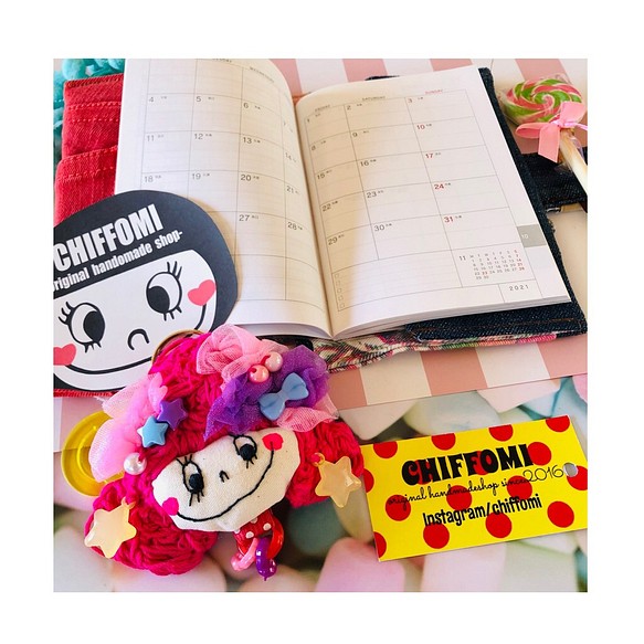 CHIFFOMI♡女の子チャーム付きスケジュール帳♡3点限定販売♡ping♡ハローサーカス 1枚目の画像