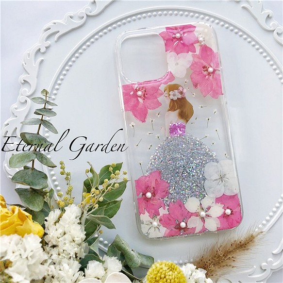 押し花ドレススマホケース Iphone12mini Iphone12pro Iphone13 Iphone13mini Iphoneケース カバー Eternal Garden 通販 Creema クリーマ ハンドメイド 手作り クラフト作品の販売サイト