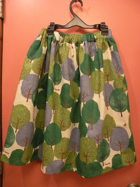 再販　日本製森柄コットンリネンギャザースカート　春 1枚目の画像