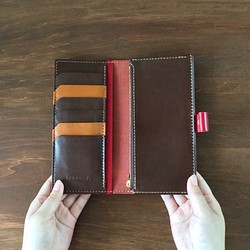 手帳のような長財布／赤×チョコ×キャメル〈カラー固定版〉 1枚目の画像